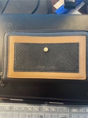 Olivia + Joy Black and Tan Wallet - Zip Closure